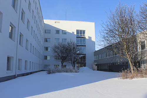 Länsi-Pohjan keskussairaala talvella